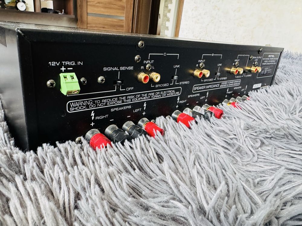 Rotel wzmacniacz six channel power amplifier rb-976Mk II