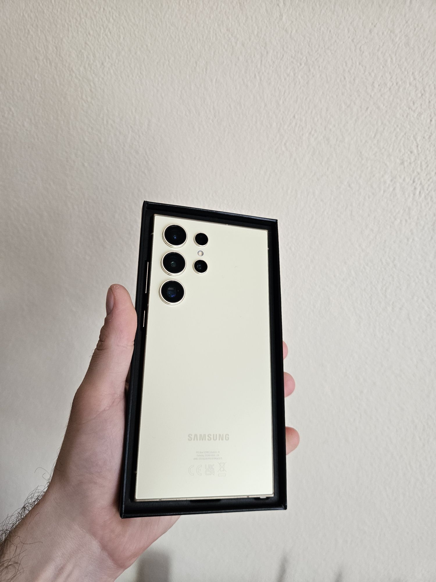 Samsung Galaxy S24 Ultra.В идеале.12/512гб.