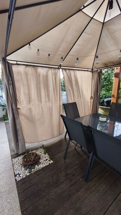 Conjunto pérgola + mesa + 6 cadeiras