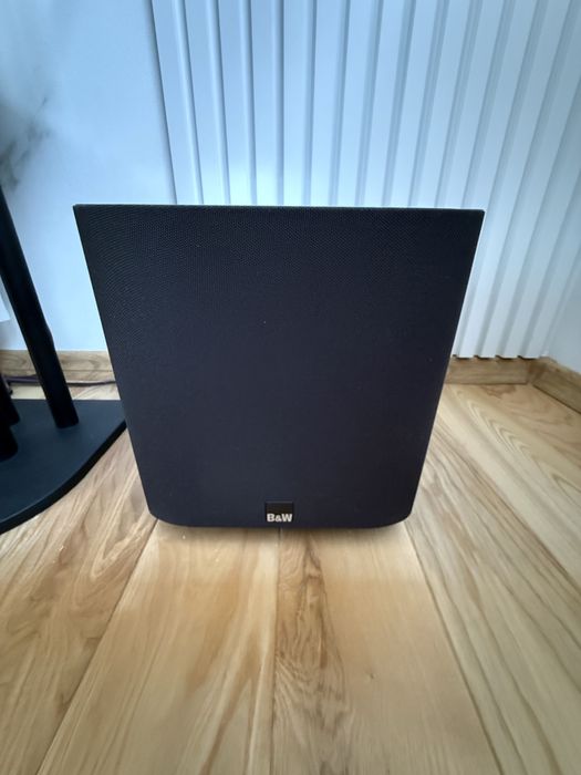 Bowers & Wilkins ASW 608 – aktywny subwoofer B&W