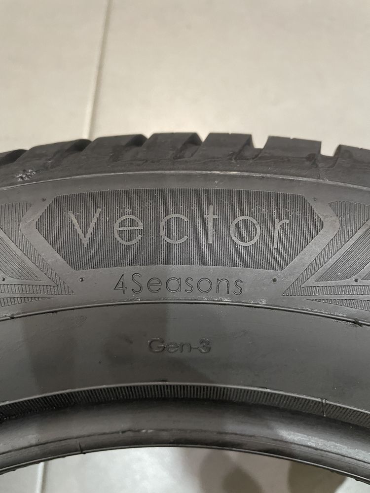 195/60 R15 Goodyear Vector 4seasons