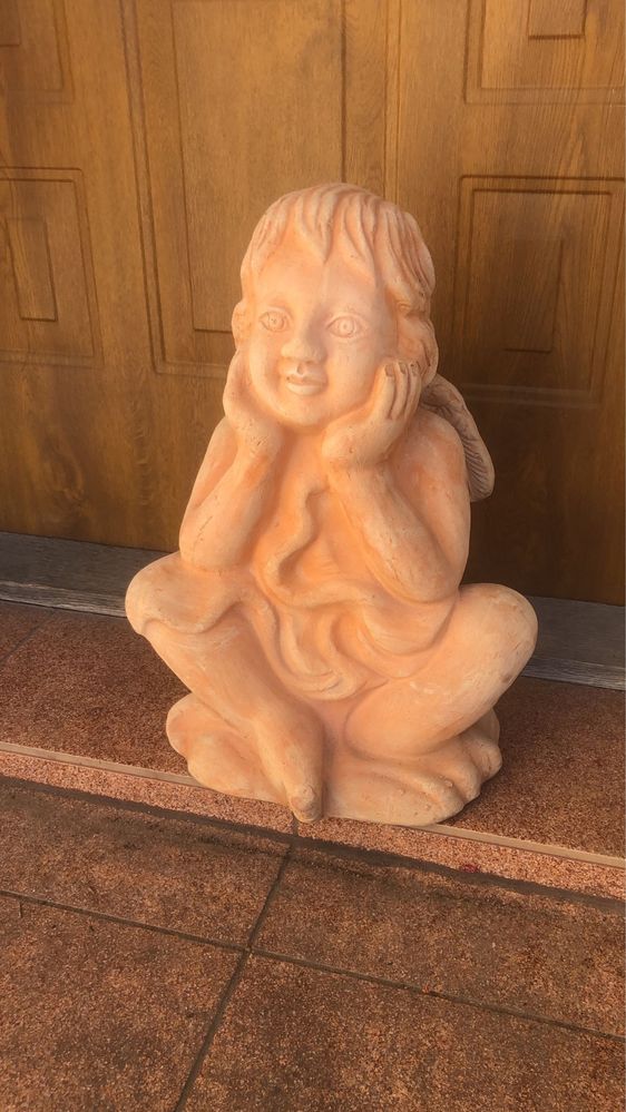 Aniołek z terakoty - 43 cm