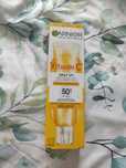 Garnier spf 50 krem fluid do twarzy rozświetlający Vitamin C