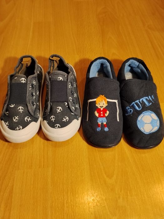 Kapcie i trampki 29 zestaw