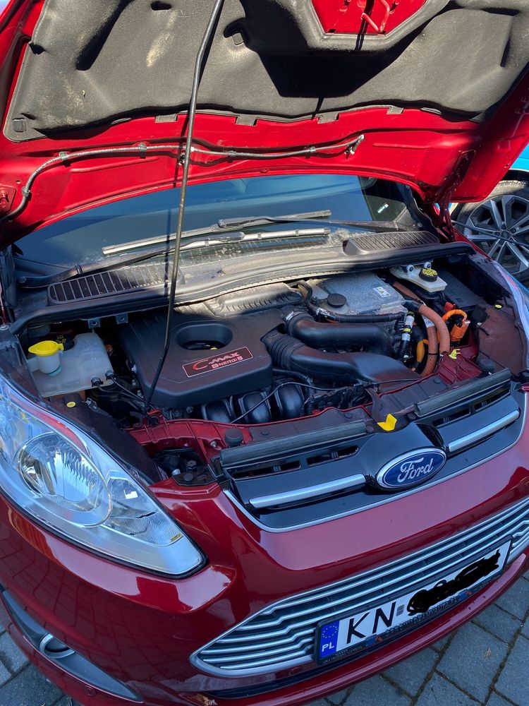 Ford C-max Hybryda Plug-in 2017 rok