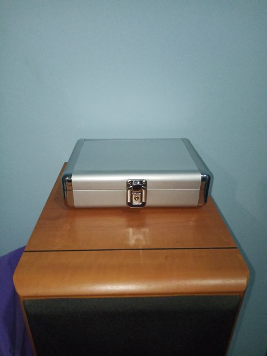 Кейс для таємничого санти