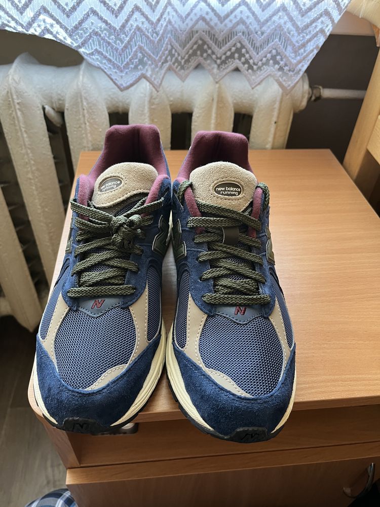 оригінал New balance 2002r