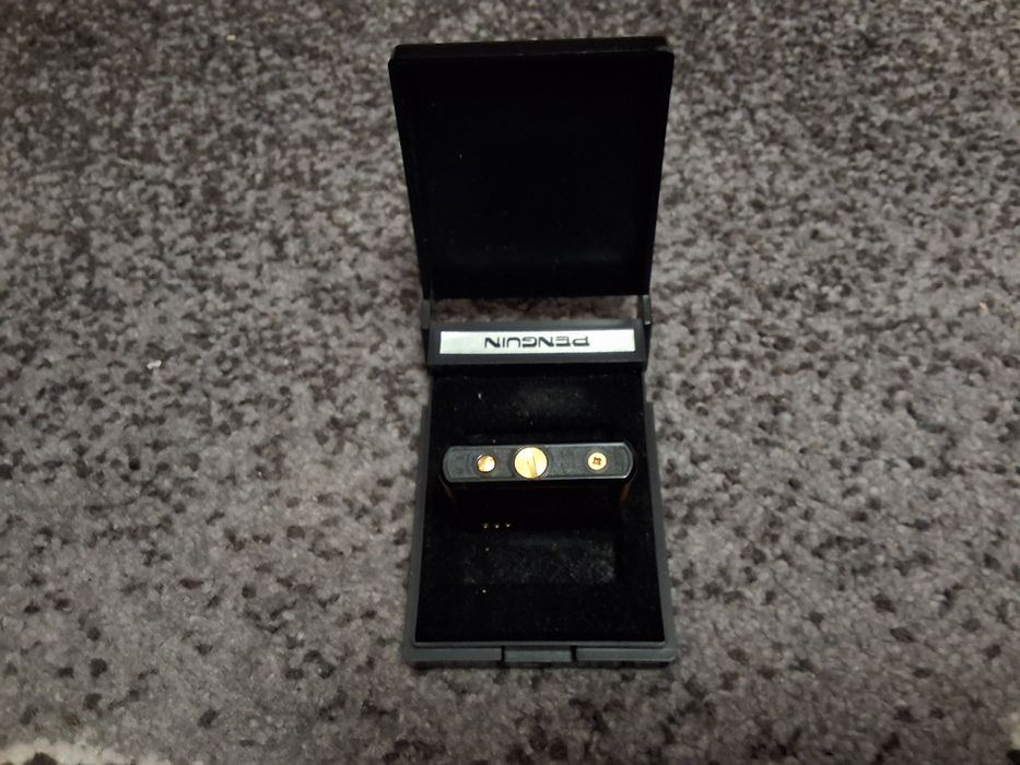 Запальничка Газ винтажна PENGUN в упаковцi в гарному станi