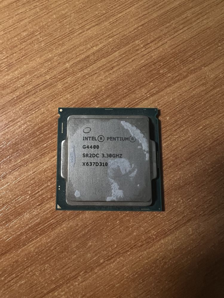 Процессор Intel Pentium G4400