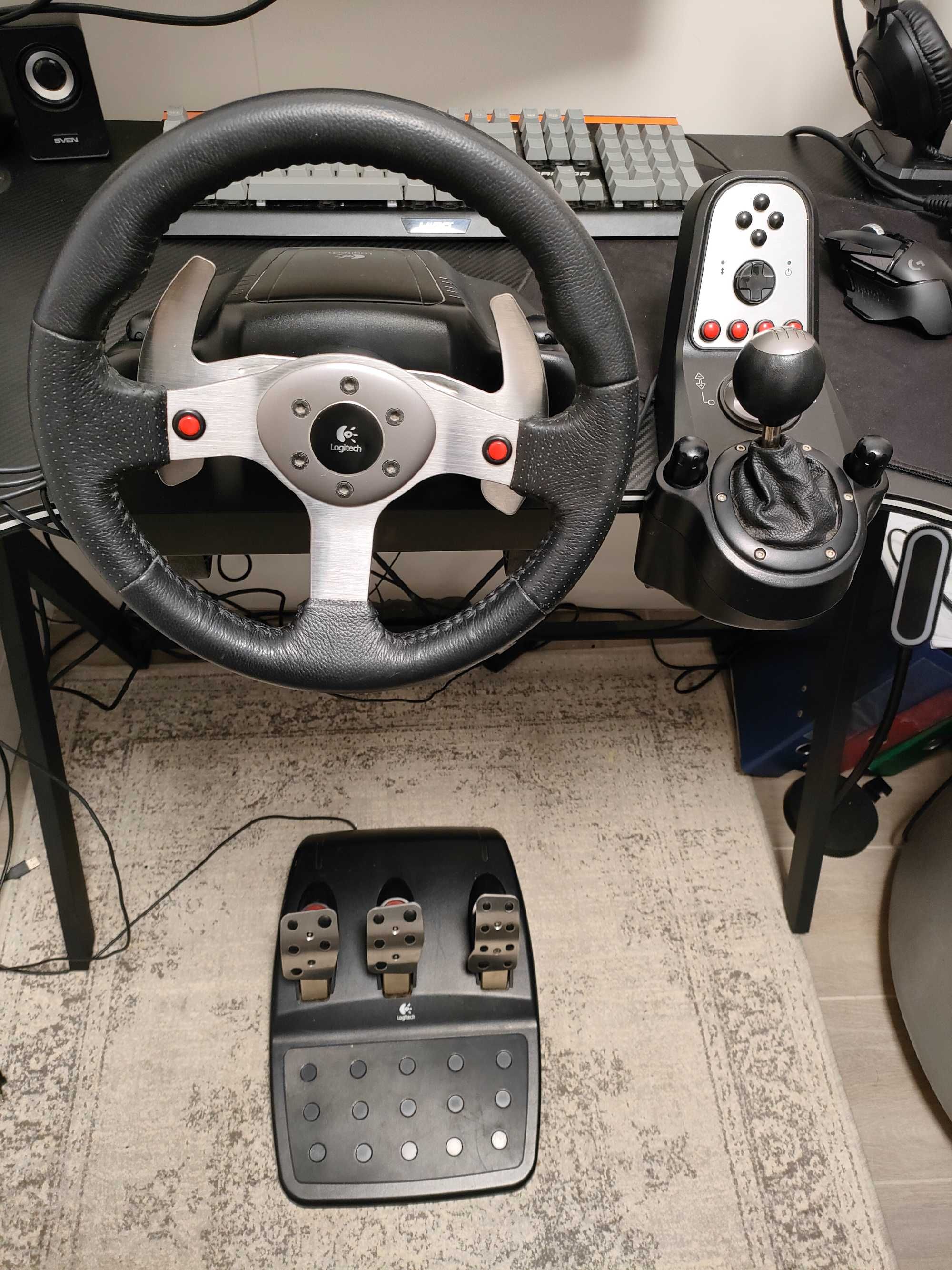 Kierownica Logitech G25