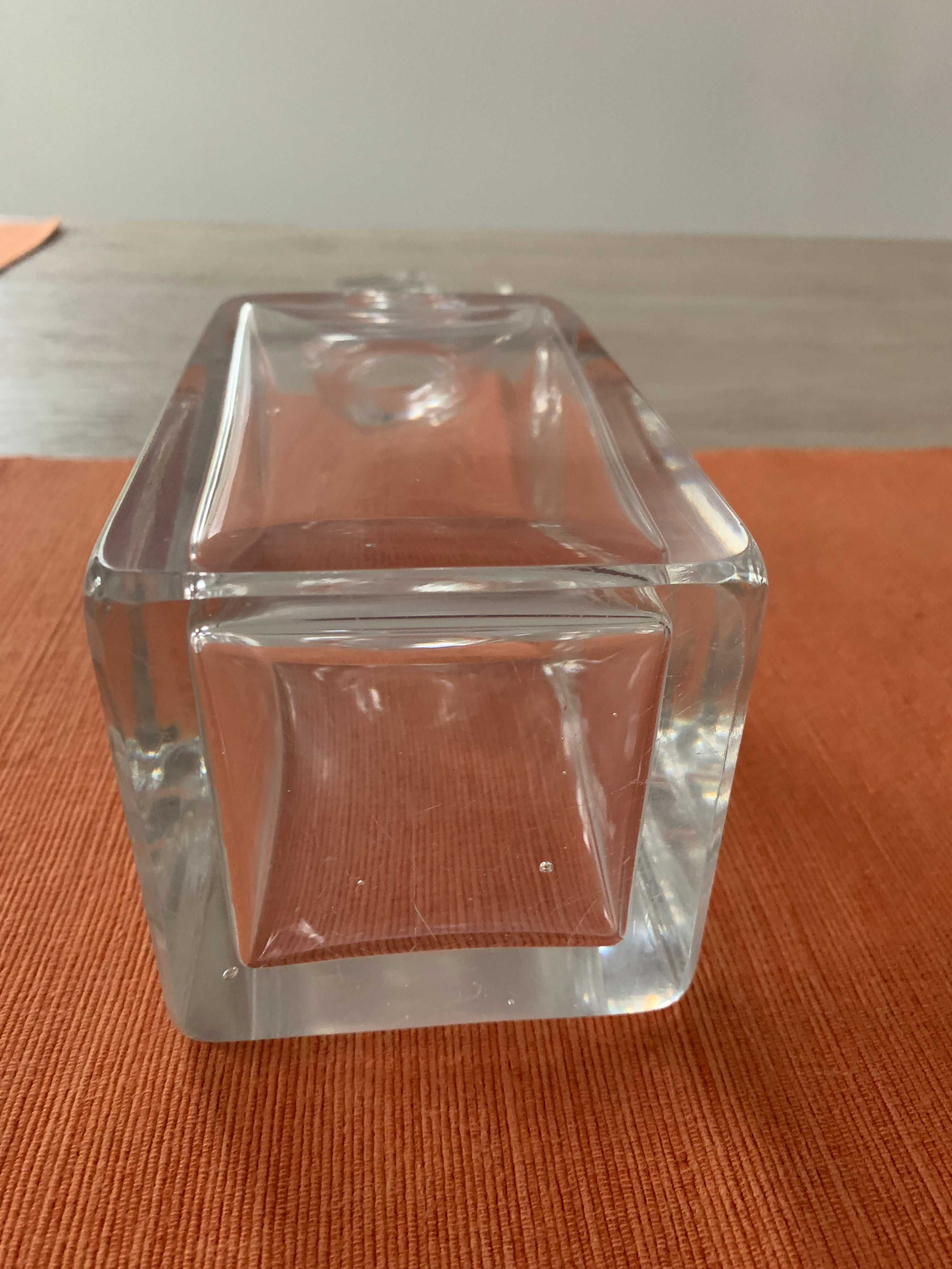 karafka prostokątna szklana