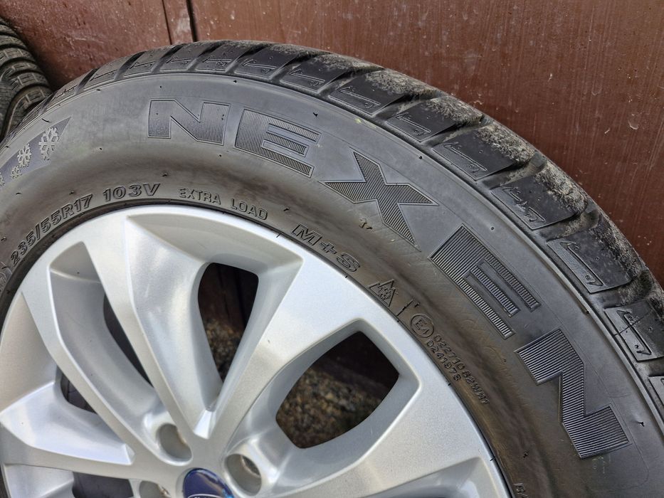 Koła zimowe Felgi Ford Kuga Mondeo C-Max 5x108 ET52.5 235/55/R17 Ładne