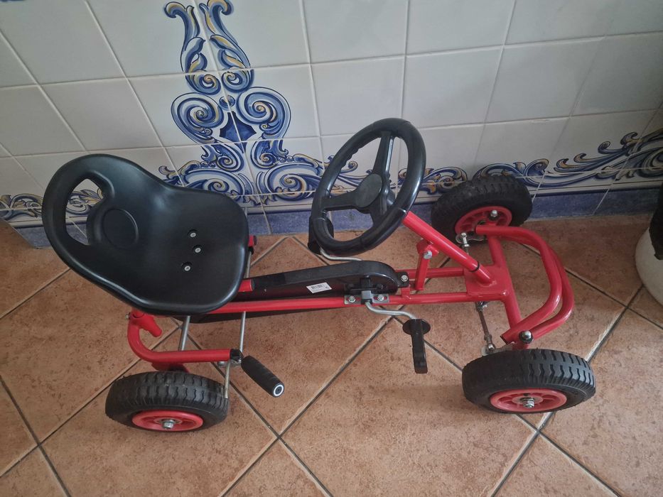Bicicletas e Mota totalmente nova