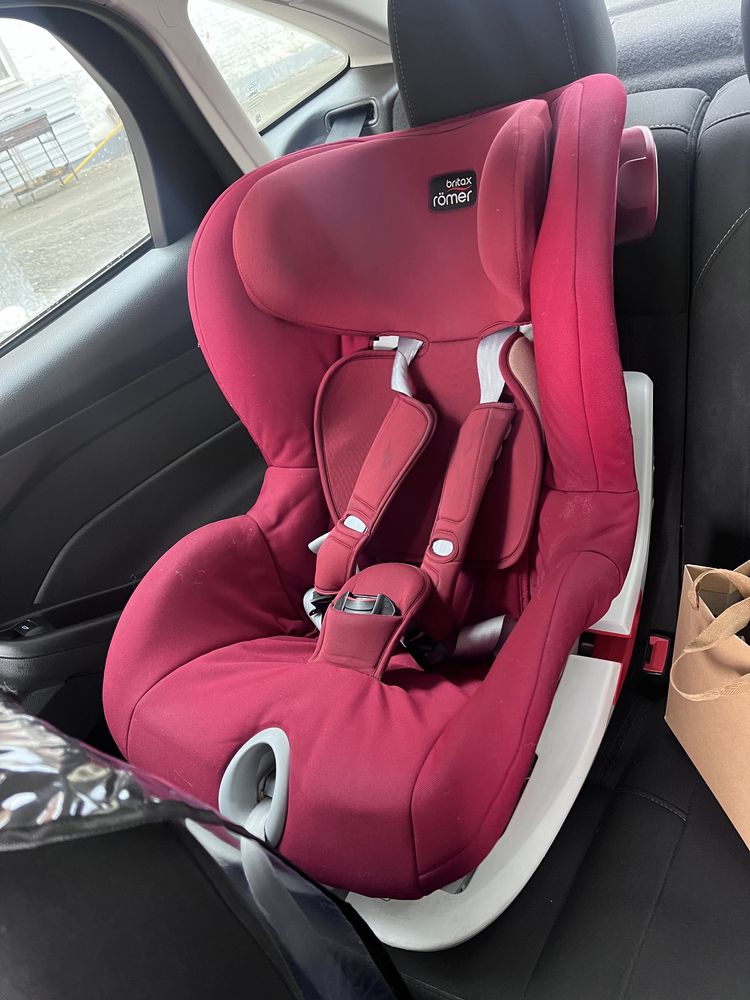 Автокрісло (9-18 кг) BRITAX-ROMER KING II LS Flame Red