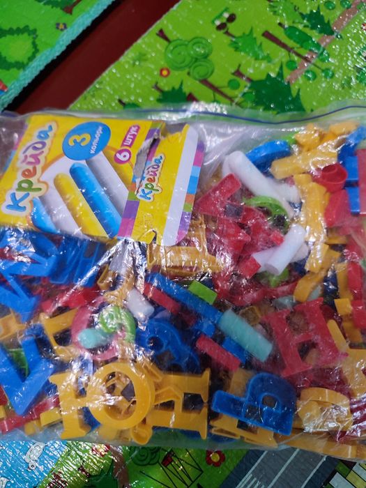 Дошка знань, магнітна дошка з цифрами  та буквами