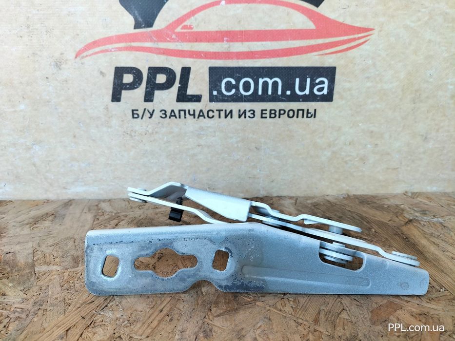 Ford Transit Connect Mk2 13-21 Петля капота правая AM51-16800-AH