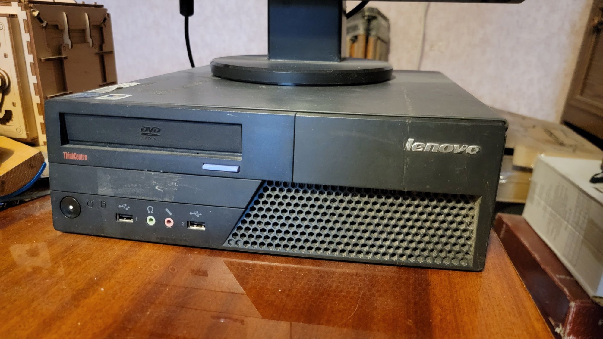 Системний блок офісний Lenovo ThinkCentre