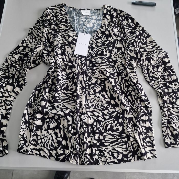 Nowa bluzka Villa 38