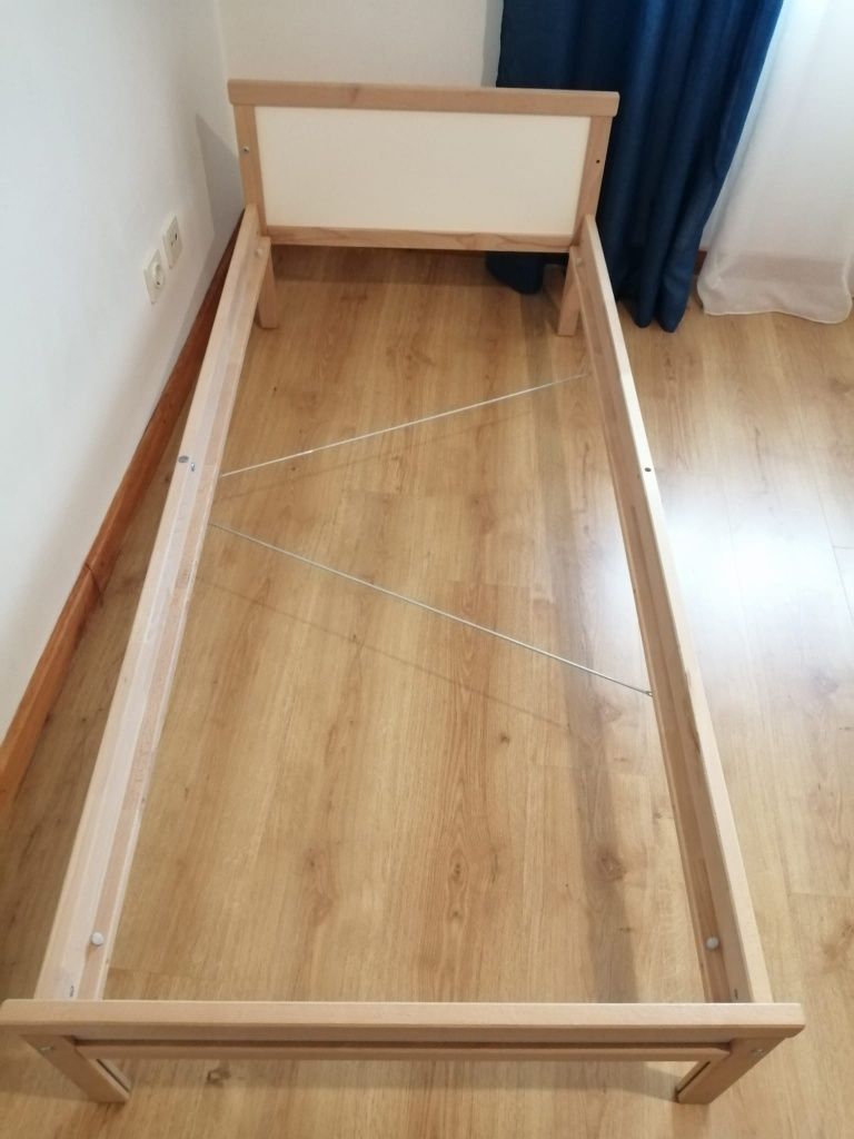 Cama com colchão