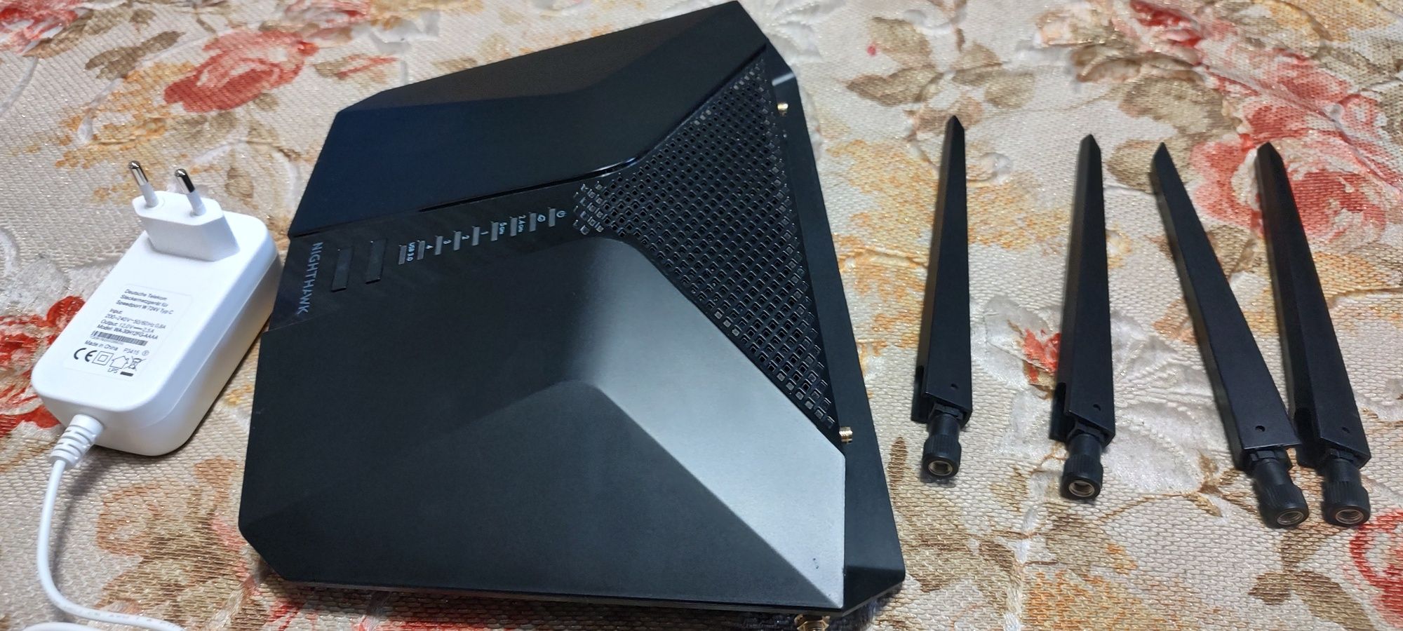 Wi-Fi Роутер NETGEAR Nighthawk AX6 (RAX50), AX5400 WiFi 6, 4xGE LAN
