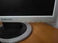 Monitor Samsung 17 cali