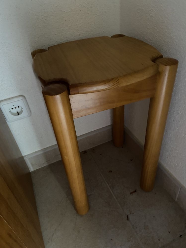 Mesa de sala extensivel em pinho