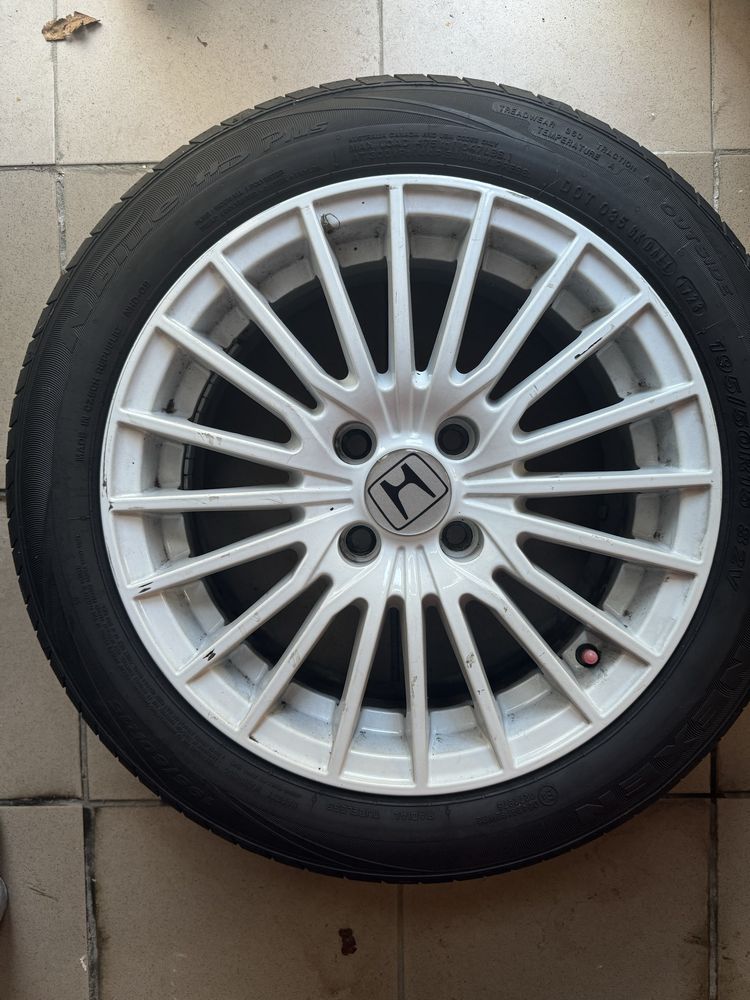 Opony Nexen, alufelgi OZ 4x100 195/50/R15