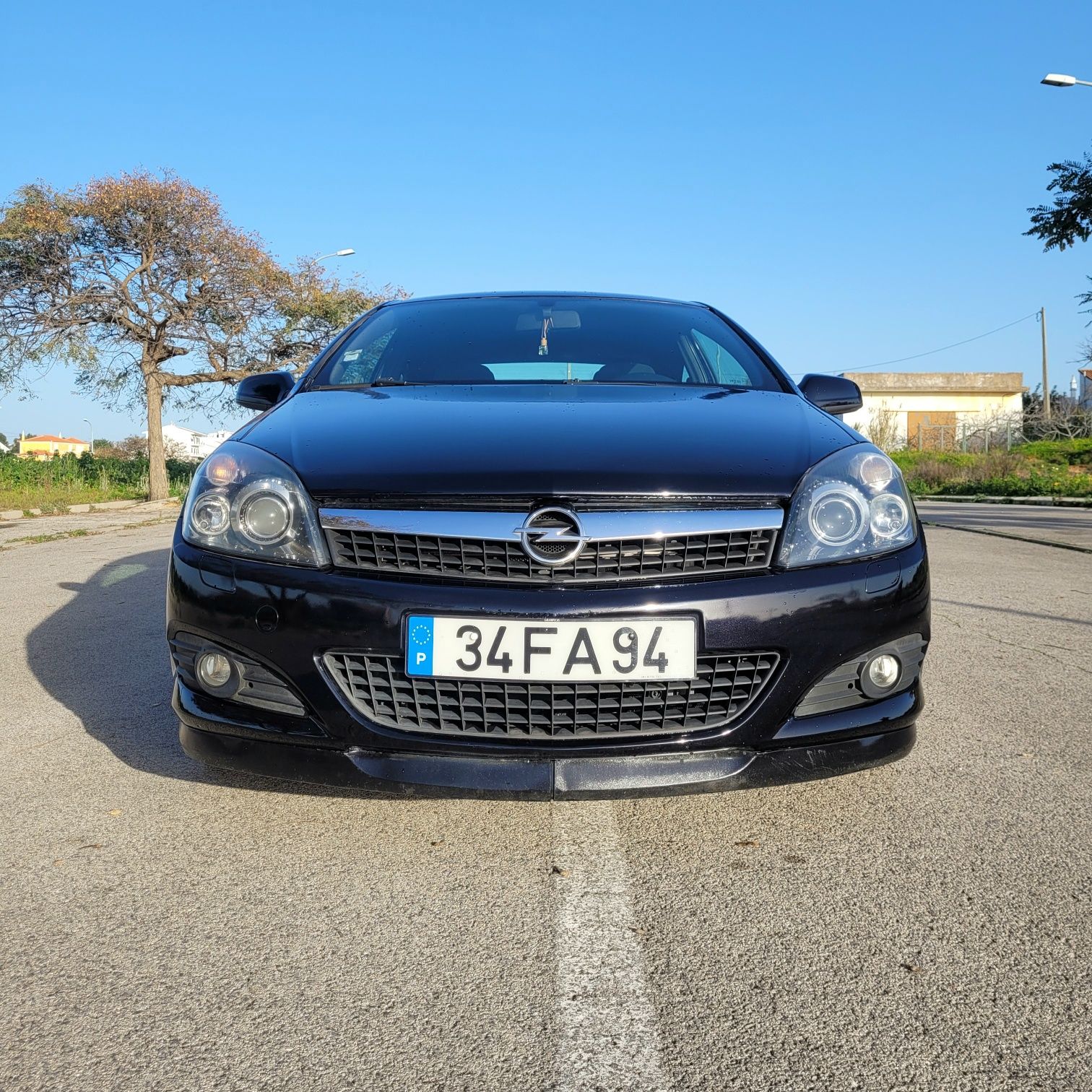 Opel Astra GTC 1.7