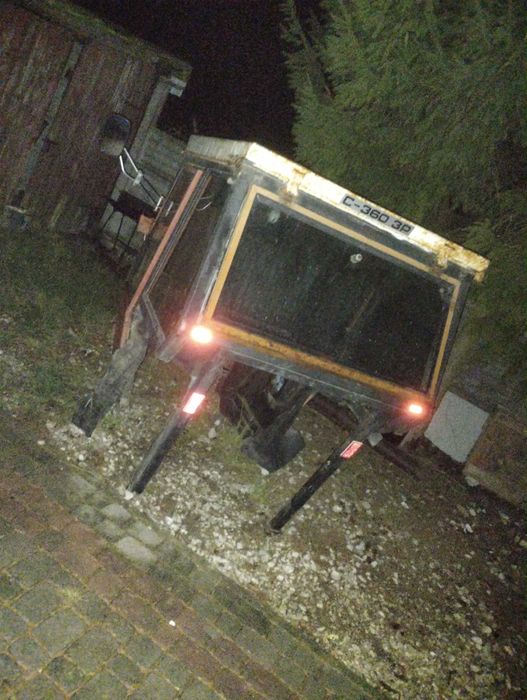 kabina do ciągnika c360 3p