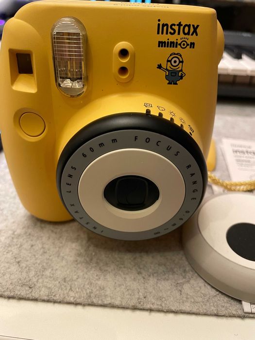 Fujifilm Instax Minion mini 8 special pack nowy