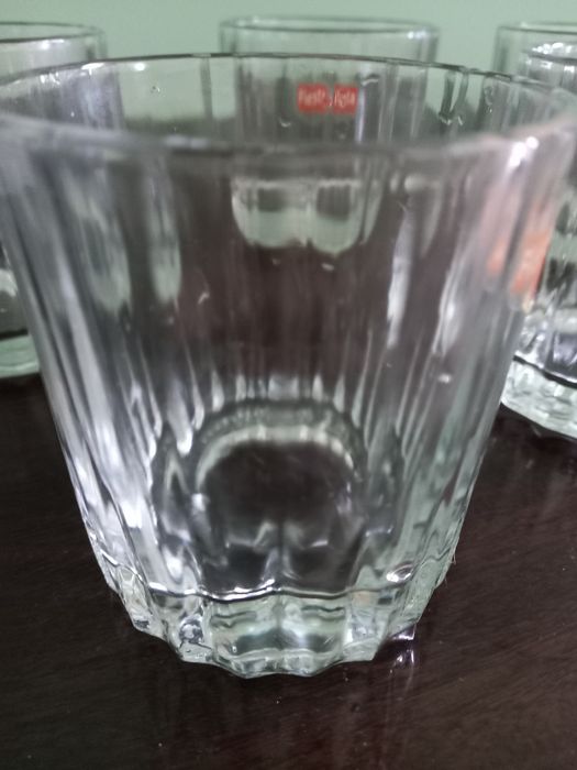 Продам стакани 5 шт.