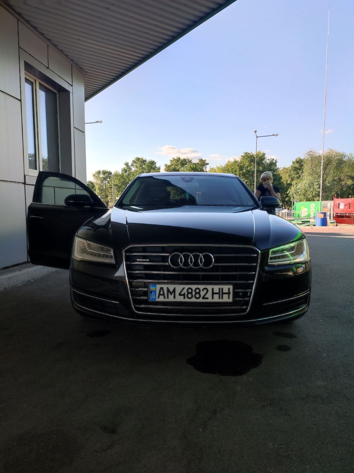 Audi A8 Long Срочно