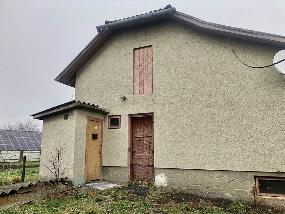 Продається якісний деревʼяний будинок