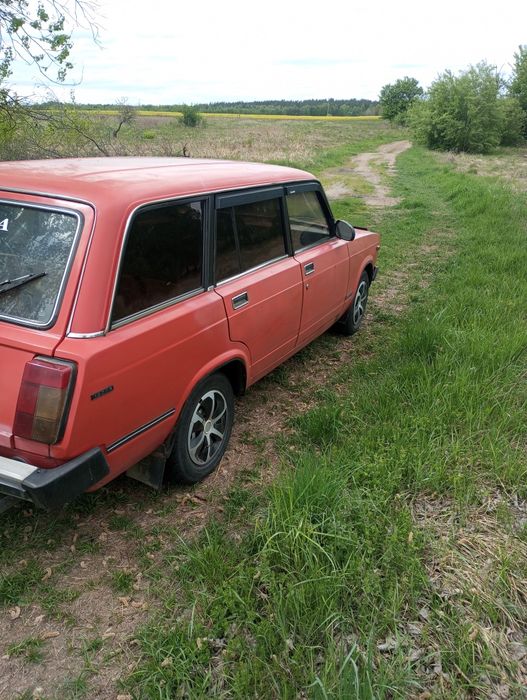 ВАЗ 2104 на повному ходу
