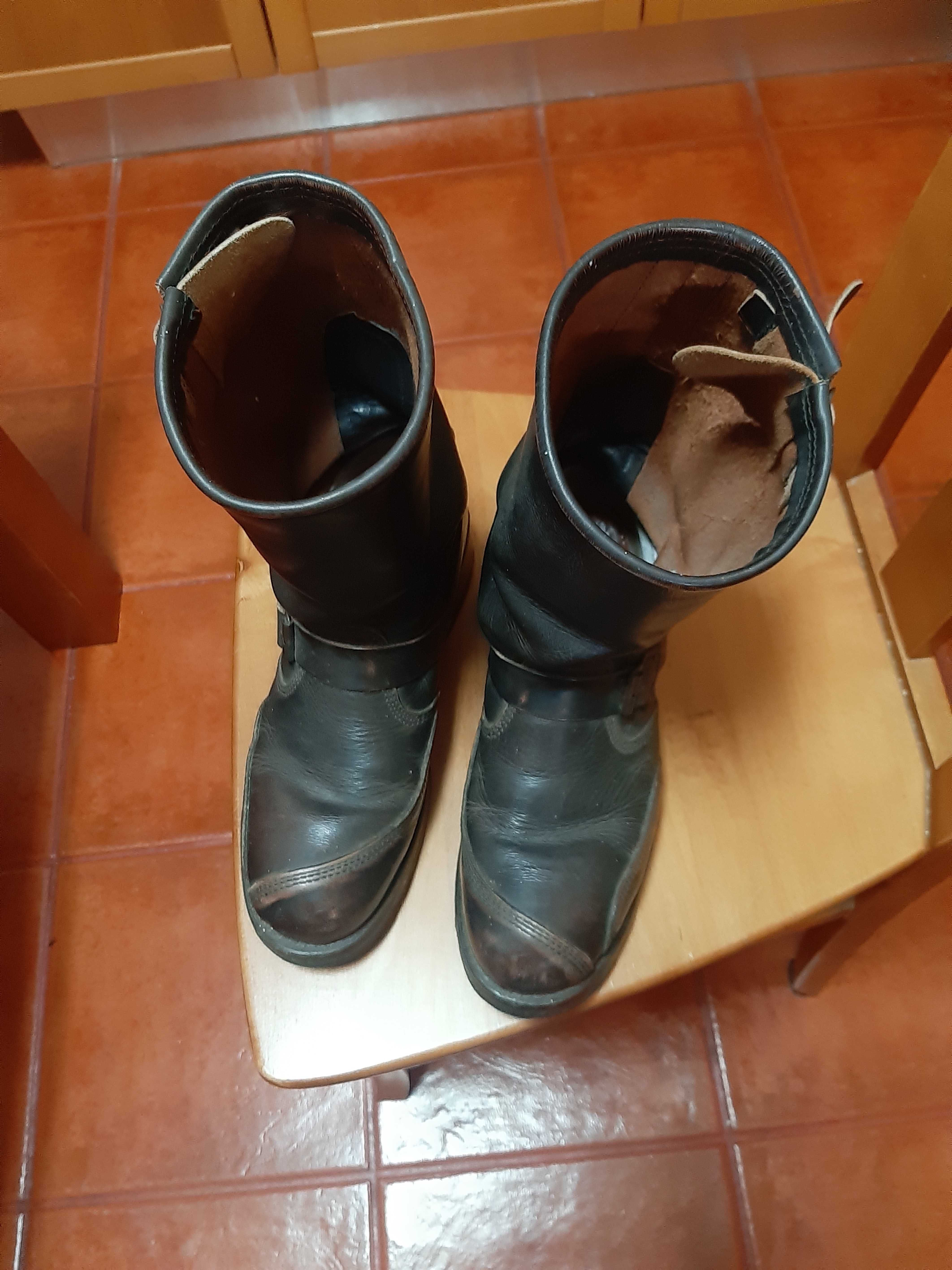 Botas antigas marca Sendra