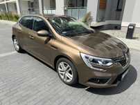 Renault Megane Megane 4 - uszkodzony silnik, poza tym stan bardzo dobry