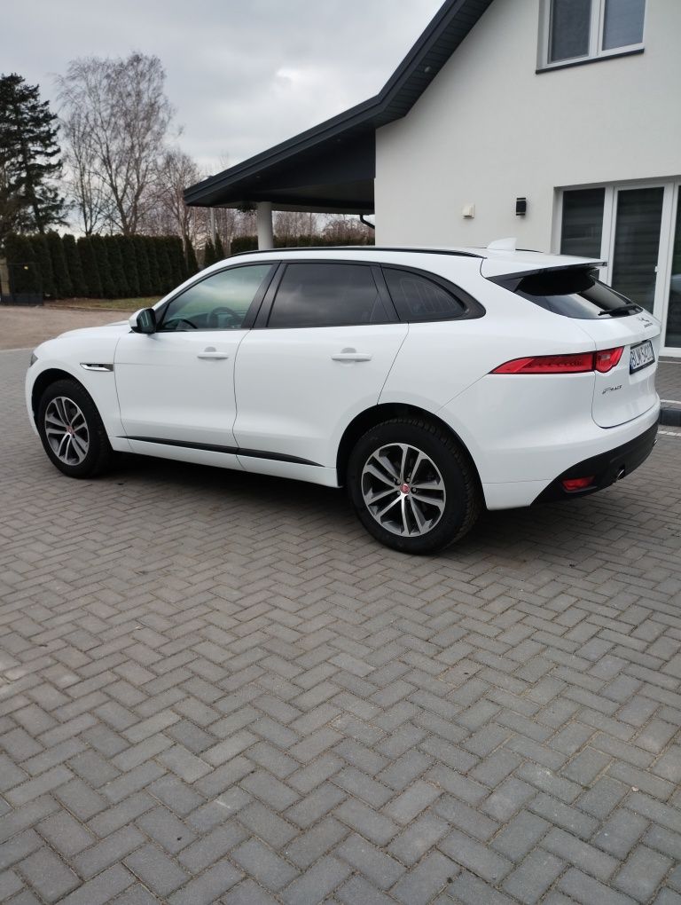 Jaguar F pace faktura