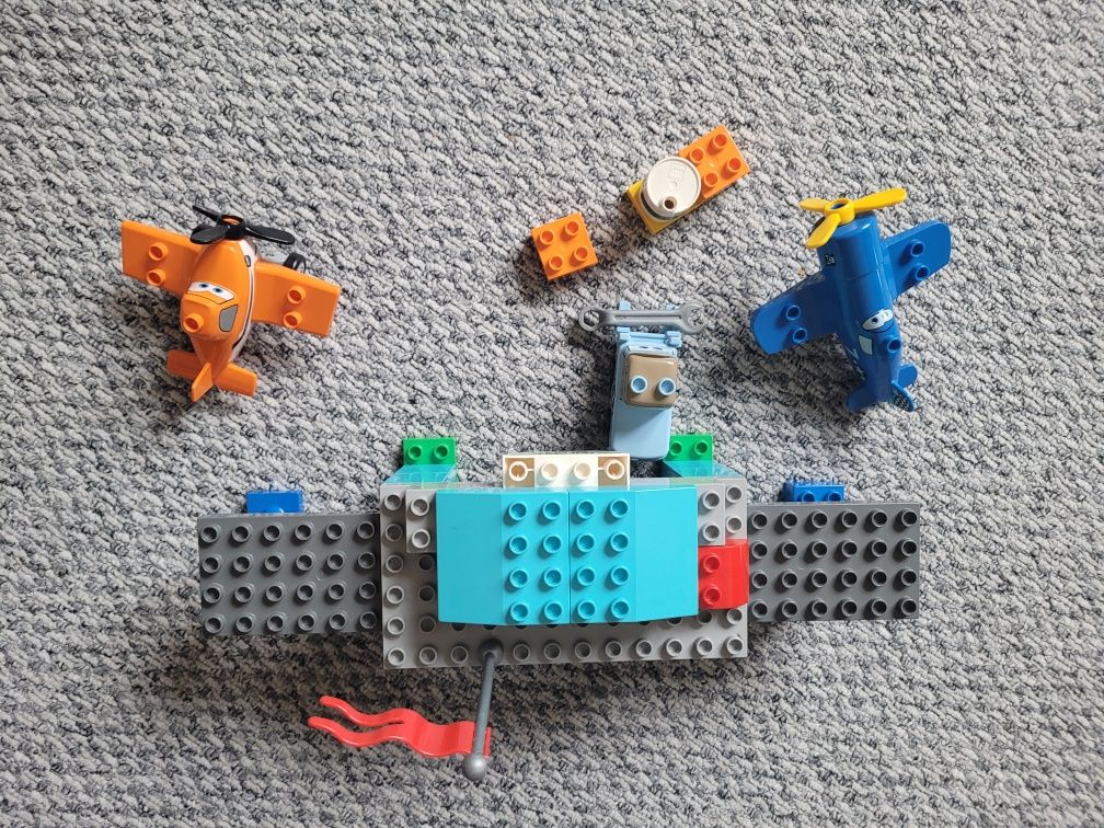 LEGO "Skipper's" Flight School Set 10511 Instructions