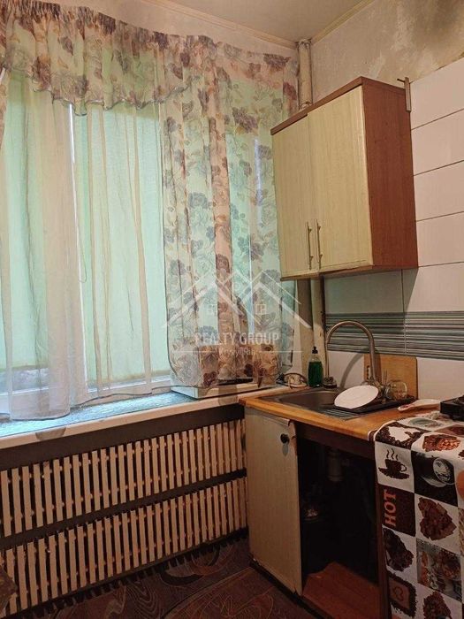 Продаж 2 кімн. сталінки по вул. Дишинського