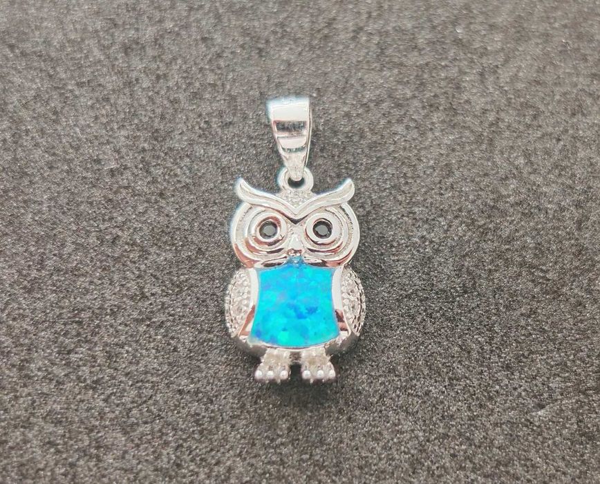 Zawieszka p925 Sowa z Opalem p925 1,80g 2,1x1cm Nieużywana