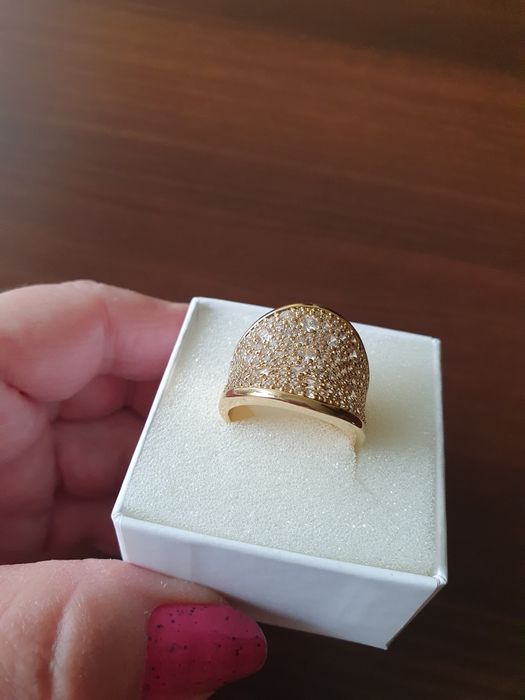 Szeroka obrączka w kolorze złota  -  17