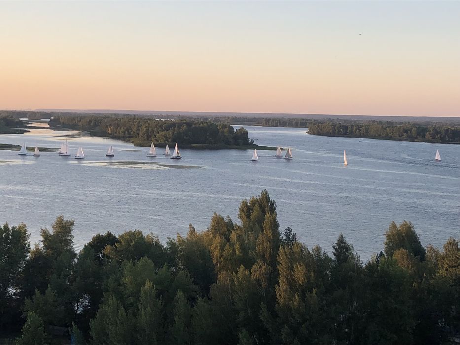 Оренда 2к квартири подобово з видом на Дніпро