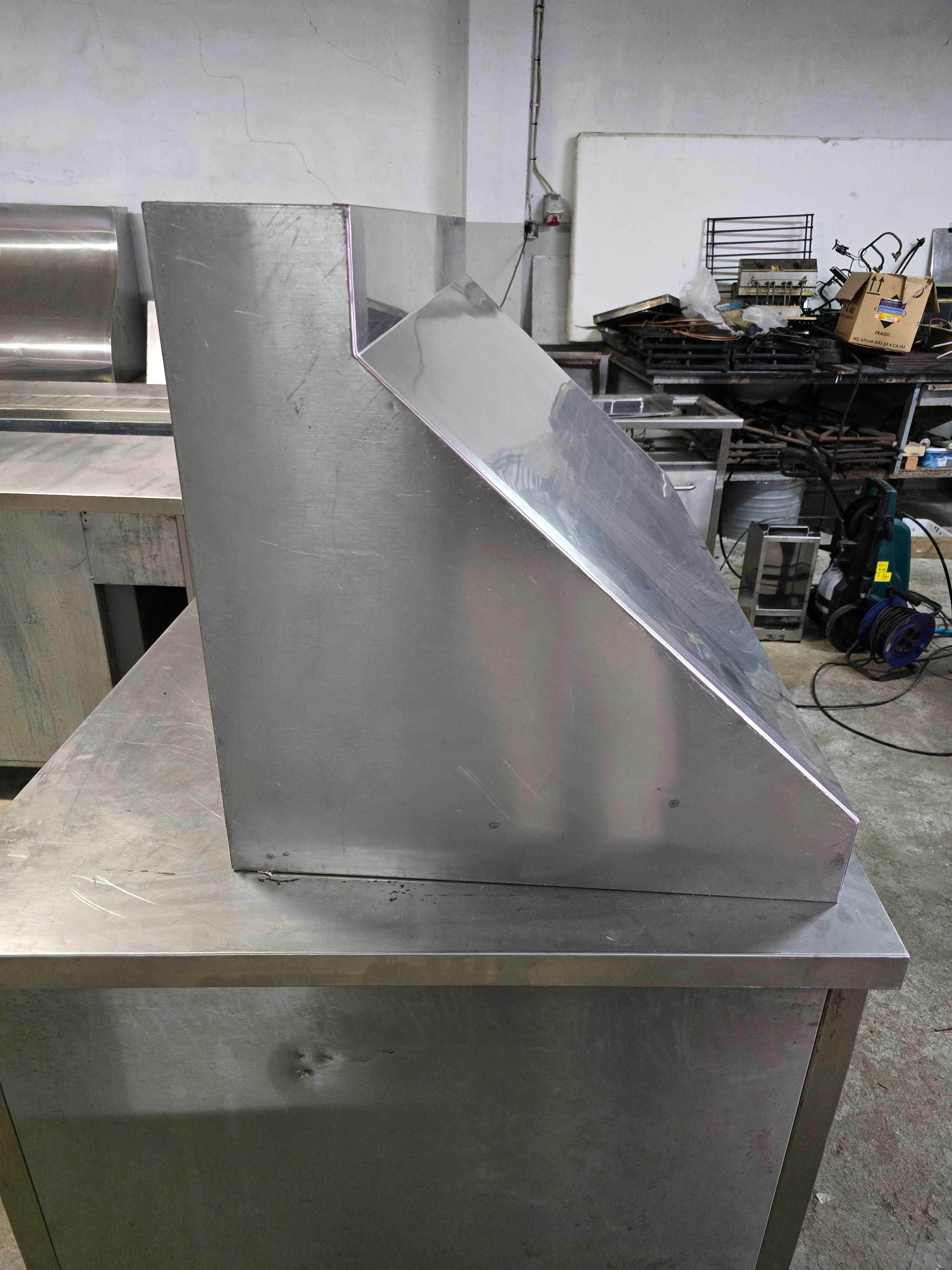 Hotte / exaustor totalmente em aço inox em excelente estado(sem motor)