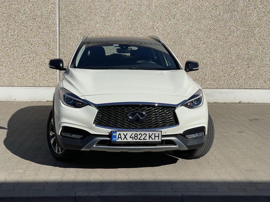 Infiniti QX30 2016