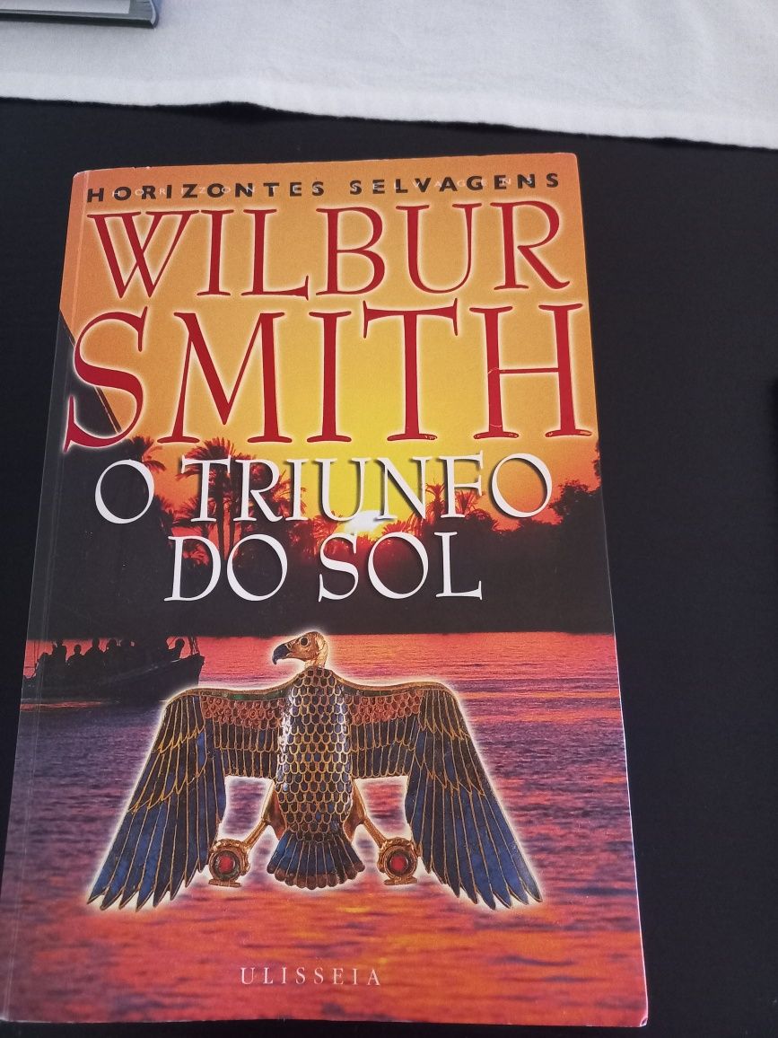 Livro O Triunfo do Sol de Wilbur Smith