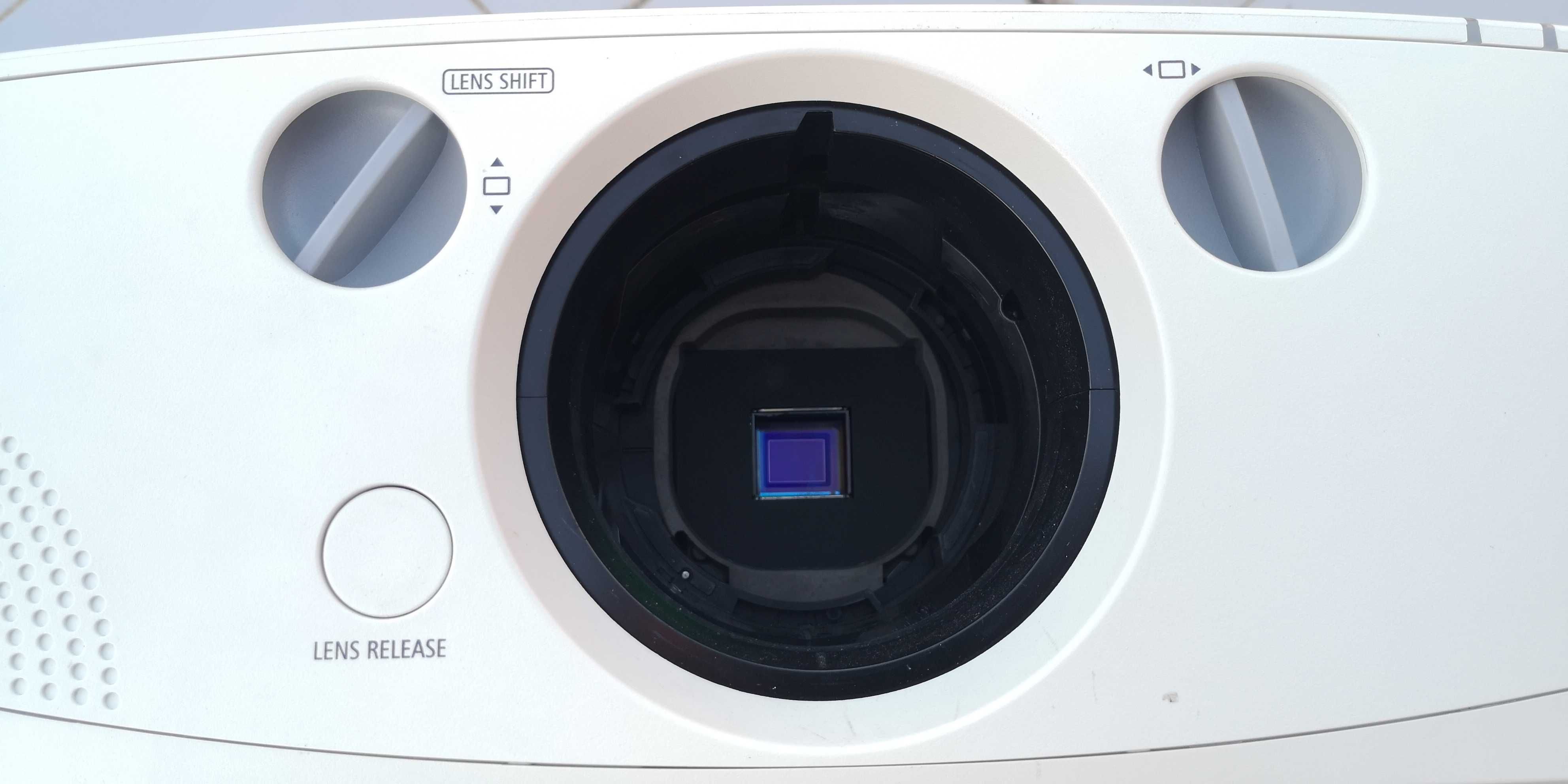 Projetor NEC500UG com avaria