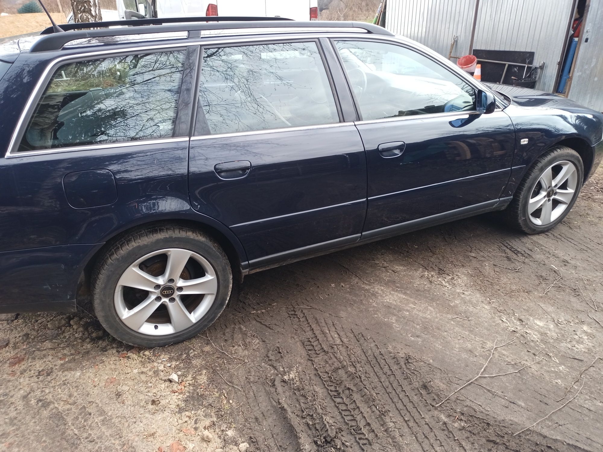 Sprzedam audi 2,8 ouattro manual możliwość zamiany