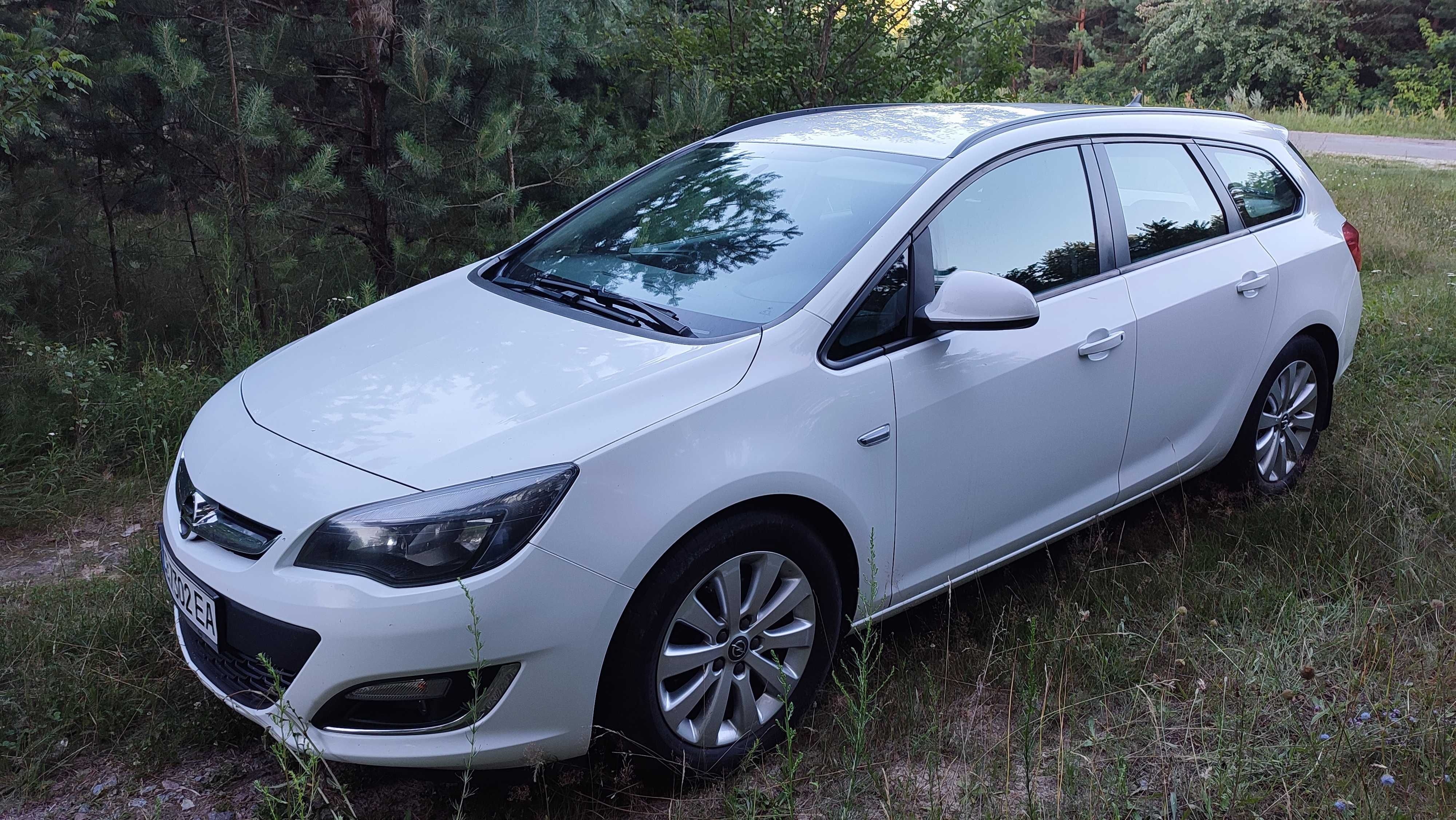 Opel Astra J Sport Tourer 1.7 CDTI 2012