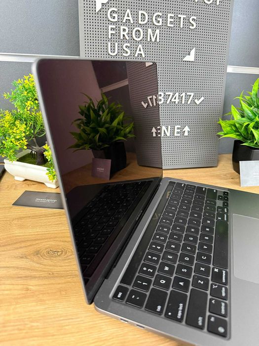 MacBook Pro 13" 2020 M1 16\512 Gb