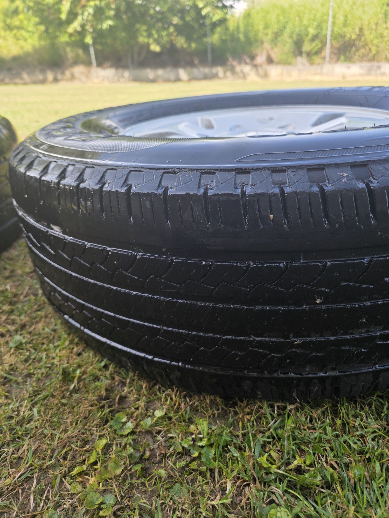 Felgi aluminiowe z oponami Pajero 3 cztery sztuki